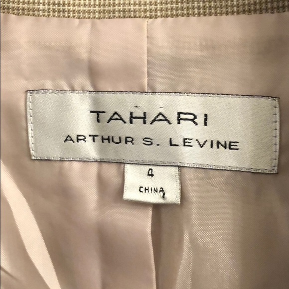 Tahari Fitted SUIT size 4 - Picture 2 of 5